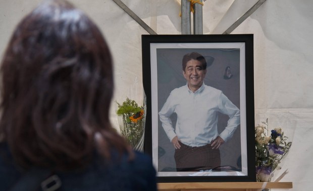 Z zemsty zastrzelił byłego premiera Japonii. Sąd wydał wyrok