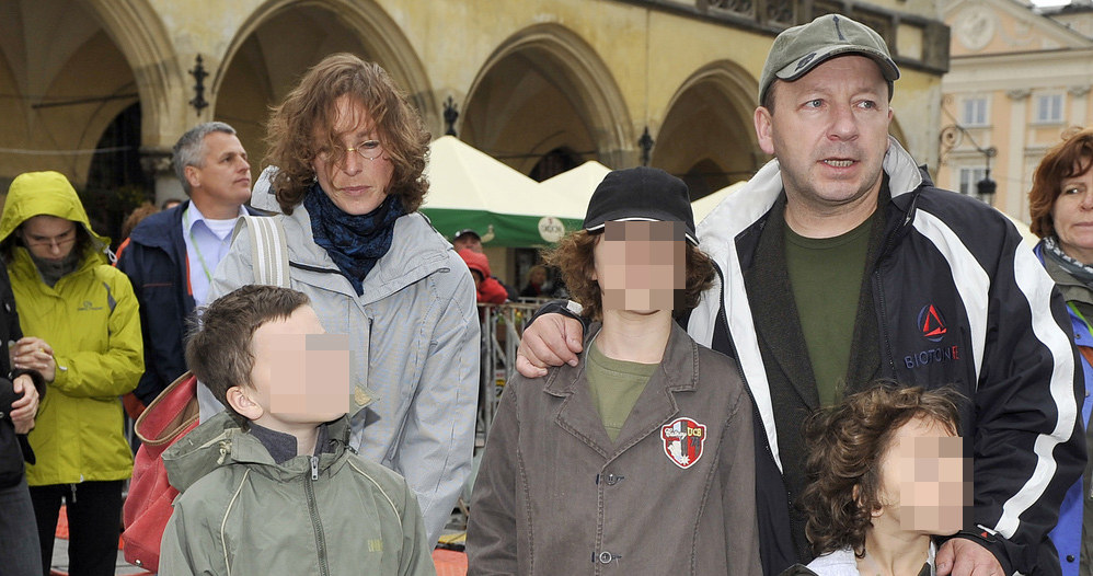 Z żoną Aleksandrą Justą i dziećmi /Kurnikowski /AKPA