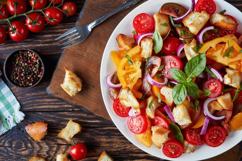 Za dietę, która przynosi najwięcej korzyści, uznano dietę śródziemnomorską. Od pięciu lat lider rankingu diet się nie zmienił /123RF/PICSEL