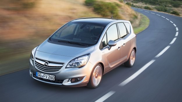 Za dopłatą Meriva oferowana będzie z 17- lub 18-calowymi alufelgami. /Opel