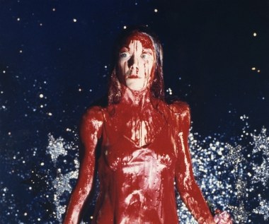 Za drugą z tych ról zdobyła swoją pierwszą nominację do Oscara, przypłacając to jednak niewystąpieniem w legendarnych "Gwiezdnych wojnach: Nowej nadziei" (1977, początkowo to właśnie ona miała zagrać rolę księżniczki Lei, a po jej rezygnacji angaż otrzymała Carrie Fisher). 

Następnie wystąpiła w jednej z głównych ról w "Trzech kobietach" (1977) Roberta Altmana, u boku m.in. Shelley Duvall.