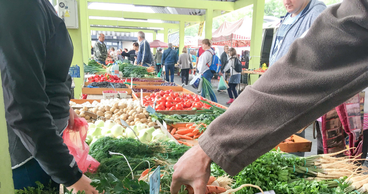 Za duży wzrost inflacji odpowiadają m.in. szybko rosnące ceny warzyw /Piotr Kamionka/REPORTER /East News