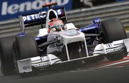 Za kierownicą nasz jedynak w F1 - Robert Kubica z BMW Sauber /AFP