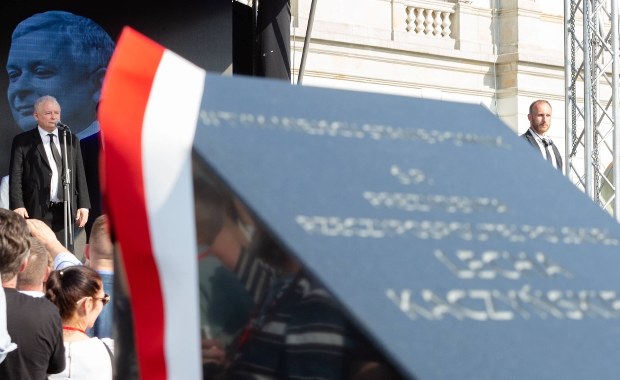 Za kilka dni na pl. Piłsudskiego ruszy budowa pomnika Lecha Kaczyńskiego