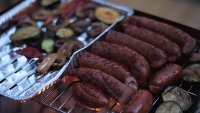 Za krótkie uchwyty, zbyt szybkie nagrzewanie. UOKiK skontrolował grille 