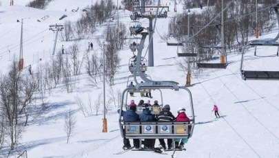 Za mało śniegu. Ale te wyciągi narciarskie są już otwarte