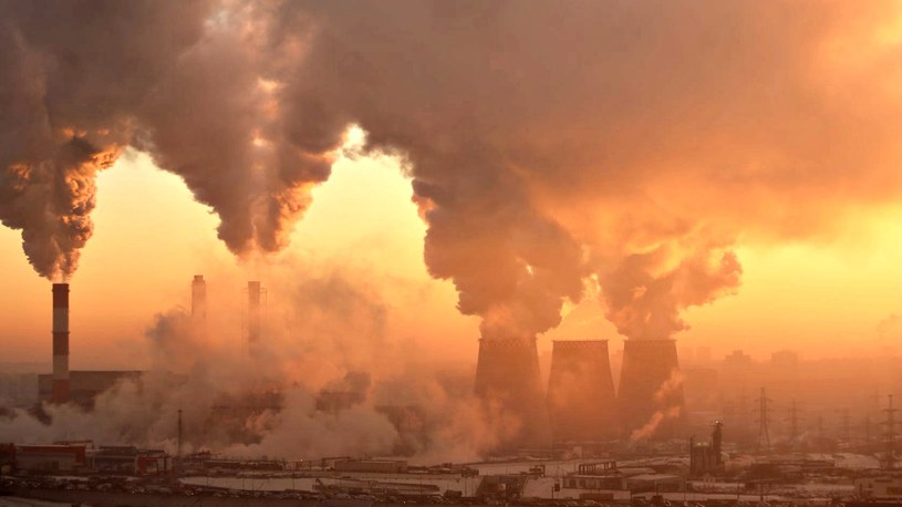 Za nami najgorętszy październik od 125 tys. lat. Winę ponosi emisja gazów cieplarnianych /123RF/PICSEL
