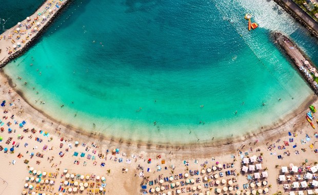 Za niedopałek na plaży zapłacisz fortunę! Nowe przepisy na Kanarach