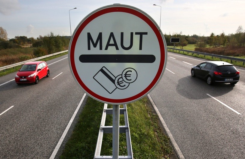 Za niemieckie autostrady trzeba będzie płacić /PAP/EPA