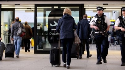 Za pieniądze wydawały przepustki. 300 pracownikom Heathrow zabrano identyfikatory