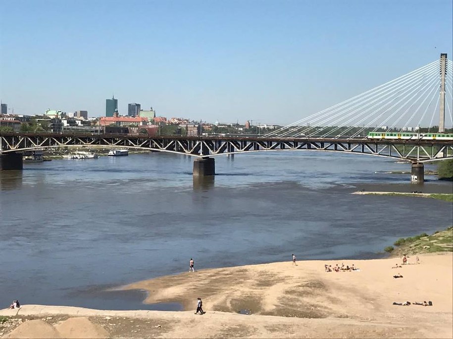 Za pływanie w Wiśle grozi mandat /pm /RMF FM