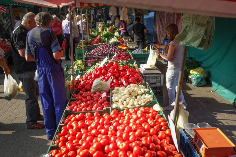 Za rok ceny warzyw i owoców mogą niemile zaskoczyć /Piotr Kamionka /Reporter