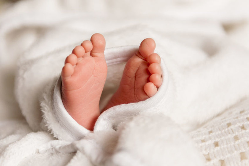 Za większość zgonów niemowląt, które przeżyją pierwszy miesiąc, odpowiadają choroby zakaźne /123RF/PICSEL