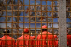 Za zamkniętymi drzwiami. Rozpoczęło się konklawe