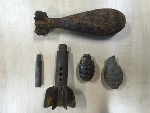 Zabezpieczone przez policję niewybuchy z czasów II wojny światowej /foto. Policja Śląska /Policja