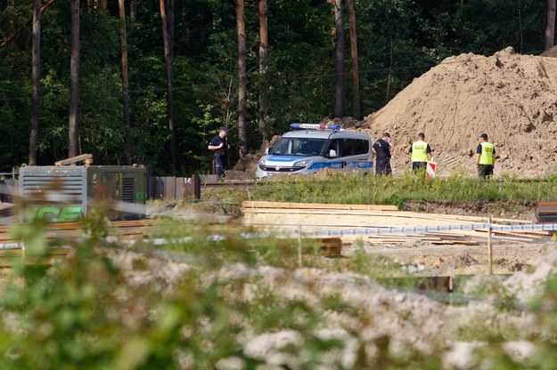 Zabezpieczony przez służby teren przy ul. Ciołkowskiego w Białymstoku /PAP/Artur Reszko /PAP