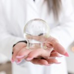 Zabieg z medycyny chińskiej na cellulit. Czy ten sposób naprawdę działa?