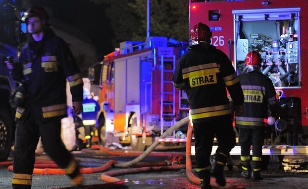 Zabił mężczyznę, a następnie podpalił blok w Krakowie. 20-latek usłyszał zarzuty