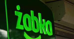 Żabka i dwie znane sieci pod lupą UOKiK. Grożą im milionowe kary za nieprawidłowe promocje