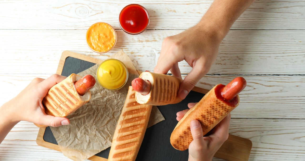 Żabka ma konkurencję, Dealz wprowadza hot dogi. Będą też dania na wynos /atlasfoto /123RF/PICSEL