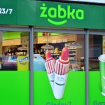 Żabka Żabka wprowadza Triki. Czym jest miniaturowe urządzenie?