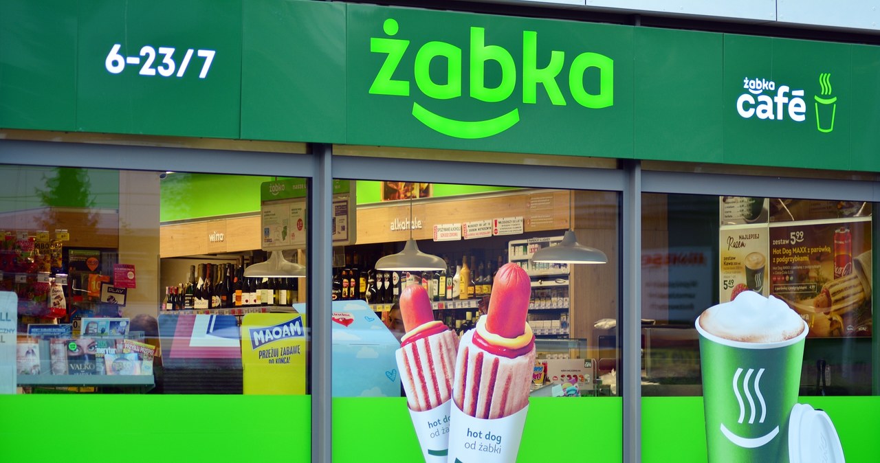 Żabka zaskoczyła decyzją. W tych 160 sklepach zakupy tylko do końca wakacji. /123RF/PICSEL