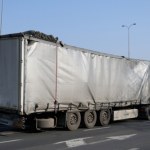 ciężarówka Zablokował ważny tunel i uciekł. Policja zatrzymała kierowcę ciężarówki