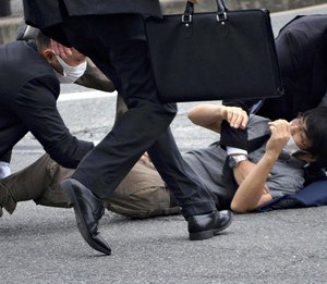 Zabójstwo Shinzo Abe. Policja szuka motywu