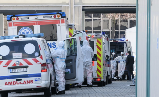 Zabrakło tlenu w szpitalu tymczasowym w Poznaniu. Zwolnione dwie osoby
