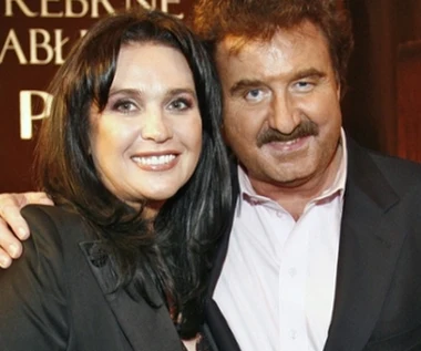 Zabroniła stawiania zniczy na grobie Krzysztofa Krawczyka. Teraz odpowiedziała oburzonym internautom