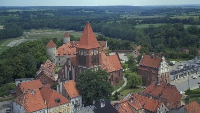 Zabytkowe dworce w Pasłęku i Gronowie Elbląskim będą przebudowane