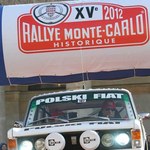 "Zabytkowe" fiaty 125p w drodze do Monte Carlo