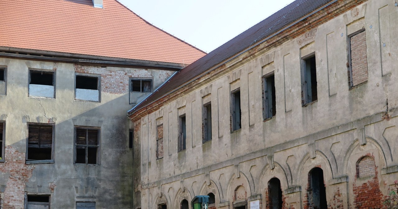 Zabytkowy zamek w Swobnicy
