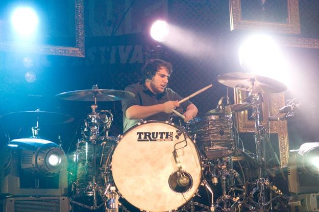 Zac Farro "wymiatał" na perkusji w Paramore - fot. Kris Connor /Getty Images/Flash Press Media