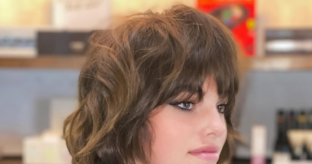 Зачіска "вовк" - це поєднанням легендарного "шегу" 1970-х і бунтарського маллета 1980-х /Domena publiczna