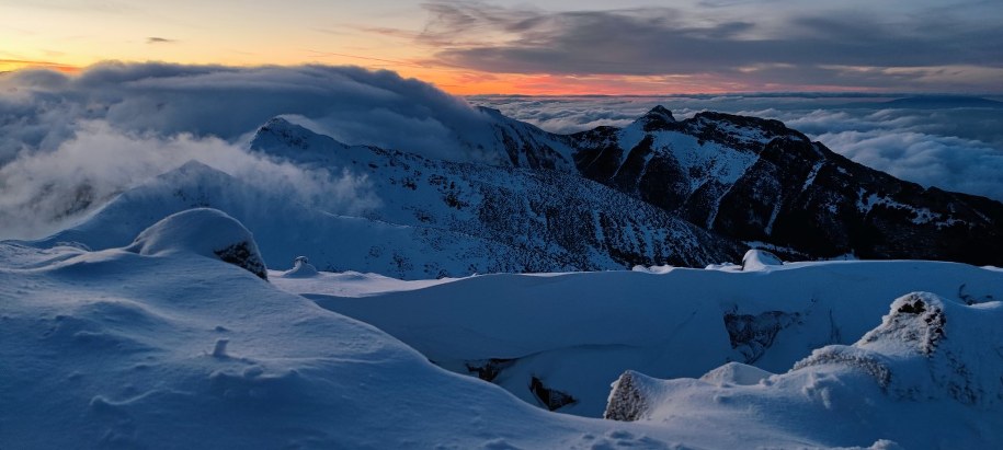 Zachód słońca, widok z Kasprowego Wierchu /fot. Witold Kaszkin /