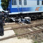 Zachodniopomorskie: Samochód zderzył się z pociągiem. Nie żyje jedna osoba