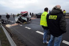 Zachodniopomorskie: Tragiczny wypadek - dwa samochody całkowicie zmiażdżone 