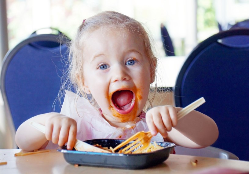 Zachowanie dzieci poniżej 6. roku życia nie spodobało się restauratorowi z Poznania /123RF/PICSEL