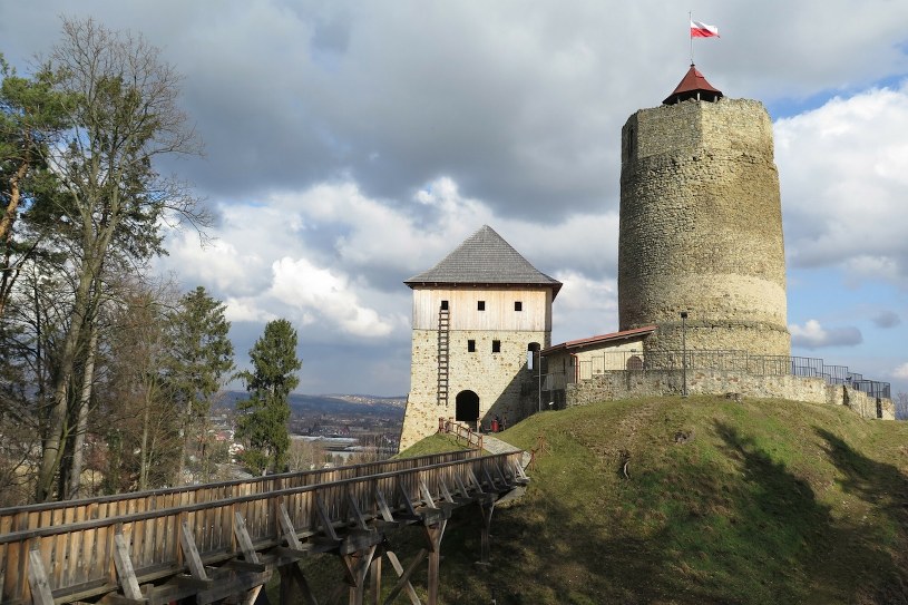 Zachwyca historią i położeniem. To jeden z bardziej niedocenionych zamków w Małopolsce