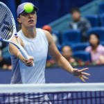 WTA Wuhan Zacięty pojedynek Igi Świątek z Belindą Bencic w Wuhan