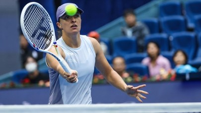 Zacięty pojedynek Igi Świątek z Belindą Bencic w Wuhan