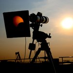 Zaćmienie Słońca już 25 października 2022. Jak je obserwować w Polsce?