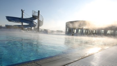 Zaczaił się na 8-latkę na basenach w Szaflarach. Pedofil przyznał się do winy
