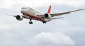 Zaczęło się tuż po starcie. Dreamliner nagle zawrócony