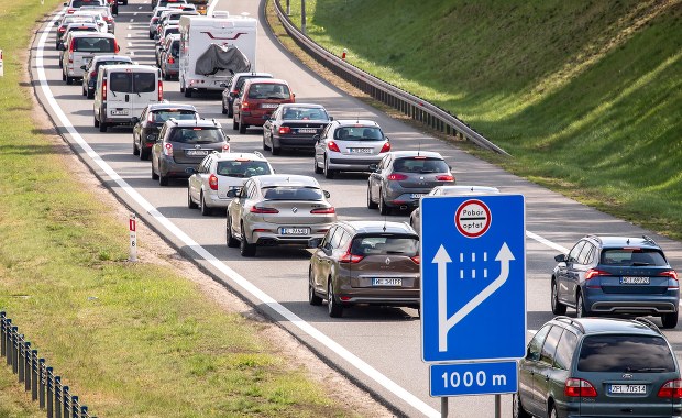 Zaczyna się długi weekend. Polacy ruszą w trasę 