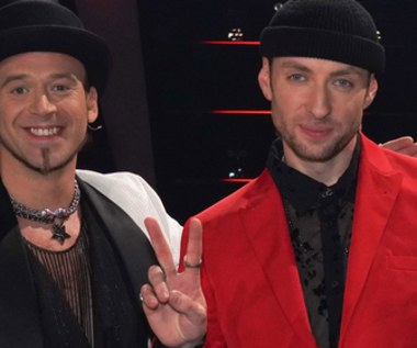 Zaczynał na budowie, został gwiazdą TVP. Ludzie pytają, co chowa pod czapką. Kim jest Dominik Dudek?