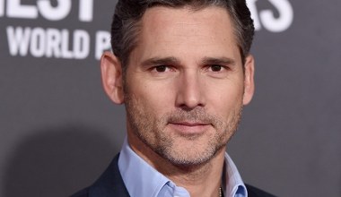 Zaczynał od komedii, na chwilę zniknął z ekranów. Dzięki hitowi wrócił na szczyt