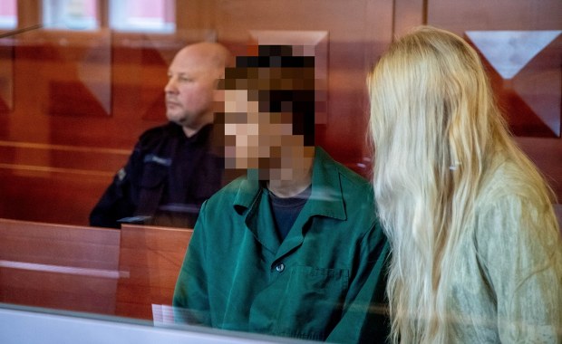 Zadał 24-latce kilkanaście ciosów nożem. Ruszył proces oskarżonego Wenezuelczyka