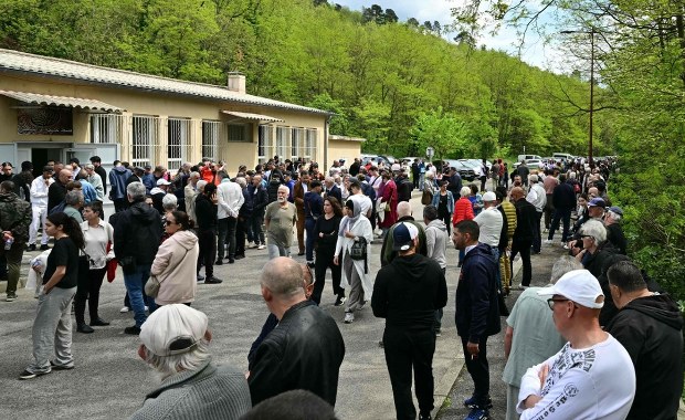 Zadał kilkadziesiąt ciosów nożem, filmował umierającego. 21-latek zgłosił się na policję 